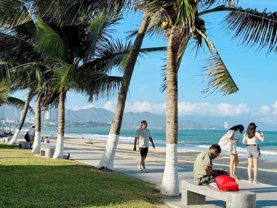 Beachfront Scenia Bay Apartment Nha Trang Luaran gambar
